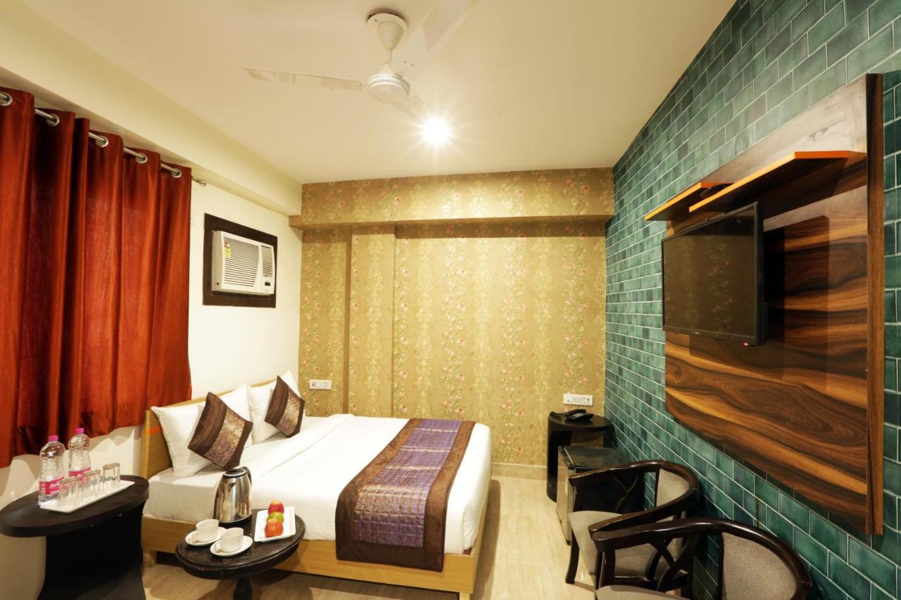 Hotel Ark Wood At Airport New Delhi Luaran gambar