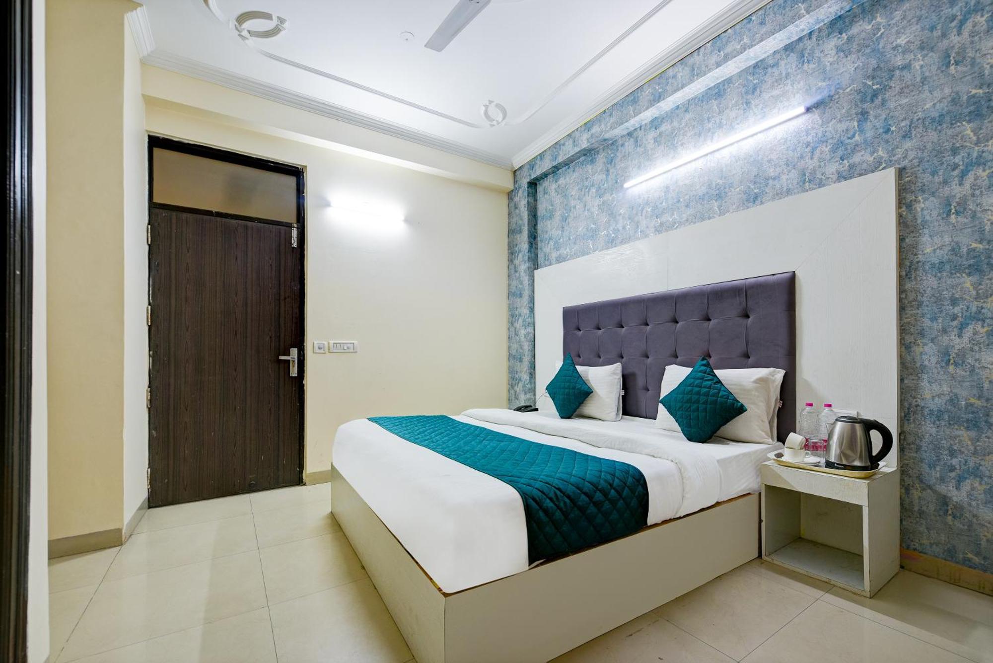 Hotel Ark Wood At Airport New Delhi Luaran gambar