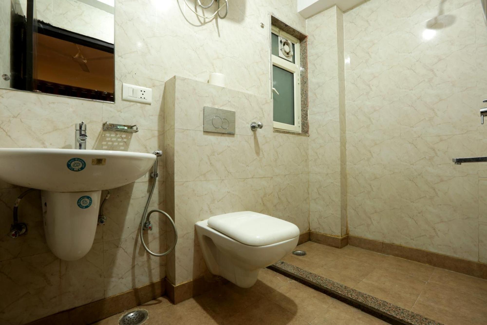 Hotel Ark Wood At Airport New Delhi Luaran gambar